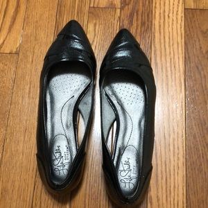 Black flats, NWOT